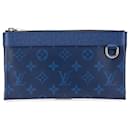 LOUIS VUITTON Clutch bags T.  Leather - Louis Vuitton