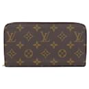 Louis Vuitton Zippy wallet