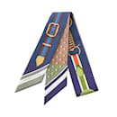 Hermès GRAND TRALALA Twilly Écharpe en Soie