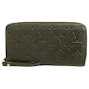 Louis Vuitton Zippy Wallet