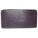 Louis Vuitton Zippy wallet