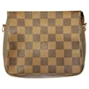 Louis Vuitton Trousse makeup
