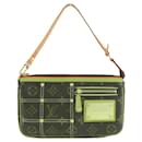 Louis Vuitton Pochette Accessoire