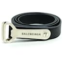 Cinto D-Ring de couro preto Balenciaga
