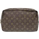 Bolsa Clutch Monogram True Toilet 28 da Louis Vuitton