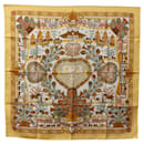 Foulard HERMES Carre 90 ""DECOUPAGES"" Soie Jaune Auth am7894 - Hermès