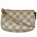 Mini Pochette Acessórios Damier Azur da Louis Vuitton