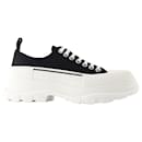 Tread Slick Sneakers - Alexander McQueen - Canvas - Black - Alexander Mcqueen