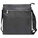 Louis Vuitton Taiga Sasha M32629 Men's Shoulder Bag