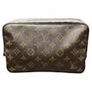 Clutch de Necessaire Monogram Louis Vuitton M47524