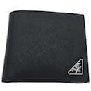 Prada Men's Bi-fold Wallet in Nero