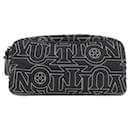 Necessaire Louis Vuitton