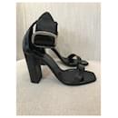 SAINT LAURENT Sandals T.EU 38.5 Leather - Saint Laurent