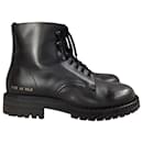  Common Projects Ankle Combat Boots in Black Leather - Autre Marque