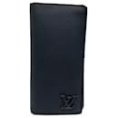 Louis Vuitton Aerogram Wallet M69980