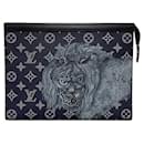 Pochette viagem Louis Vuitton