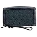 Louis Vuitton Clutch Bag Taurillon Soft Trunk M68986 Noir