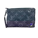 Louis Vuitton Monogram Pochette A4 Reversible Bag Pouch