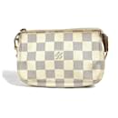 Mini Pochette Acessórios Damier Azur da Louis Vuitton