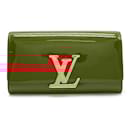 Clutch Pochette Louise Vernis Vermelha Louis Vuitton