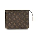 Louis Vuitton Monogram Pochette Toilet 19