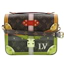 Louis Vuitton Pochette Metis Shoulder Bag