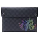 NOVO SACO POCHETE LOUIS VUITTON ALPHA N40296 MM VIRGIL ABLOH DAMIER GRAPHITE - Louis Vuitton
