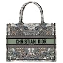 Book Tote Medium Embroidery Canvas Bag Butterfly Around The World Name Susie Green - Dior