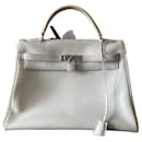 Hermes, Kelly bag, retourne, 32 in white leather - Hermès