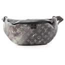 Louis Vuitton Discovery Bum Bag