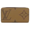 Louis Vuitton Monogram Giant Zippy Wallet