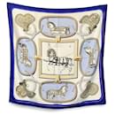 Écharpe Grand Apparat en soie bleue vintage Hermes 1962 Jacques Eudel - Hermès