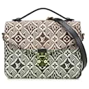 Pochette Metis preta Louis Vuitton desde 1854