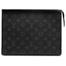 Pochette Voyage MM Monogram Eclipse Preto Louis Vuitton