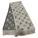 Louis Vuitton Logo Mania