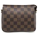 Louis Vuitton Trousse makeup