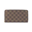 Louis Vuitton Damier Zippy Wallet