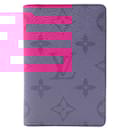 NINE LOUIS VUITTON M82880 CARD HOLDER TAIGARAMA FUCHSIA POCKET ORGANIZER 2023 - Louis Vuitton