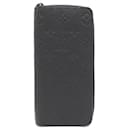 Louis Vuitton Taurillon Monogram Zippy Wallet
