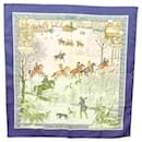 Écharpe HERMES Carré 90 ""L'hiver"" Soie Marine Blanc Auth BA1589 - Hermès