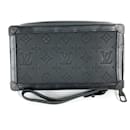 Bolsa Clutch Soft Trunk Monogram Taurillon Louis Vuitton