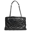 Sac de shopping intemporel en caviar noir - Chanel