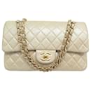 VINTAGE CHANEL CLASSIC MEDIUM IRIDESCENT LEATHER HANDBAG A01112 - Chanel