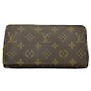 Louis Vuitton Zippy Wallet