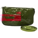 LOUIS VUITTON Vernis Pochette Accessoires Pouch Pomme D'amour M91577 Auth 125358 - Louis Vuitton