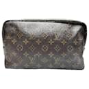 Louis Vuitton Truce Toilette 28 Monogram clutch bag