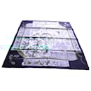 Hermès square, brand new, never worn, vintage snow with its box