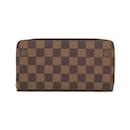 Louis Vuitton Damier Zippy Wallet