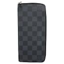 Louis Vuitton Zippy Wallet Vertical