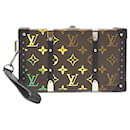 Louis Vuitton Trunk